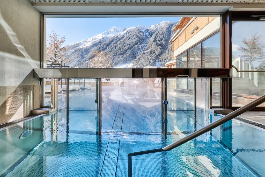 Beheizter Outdoorpool - Hotel Post Ischgl